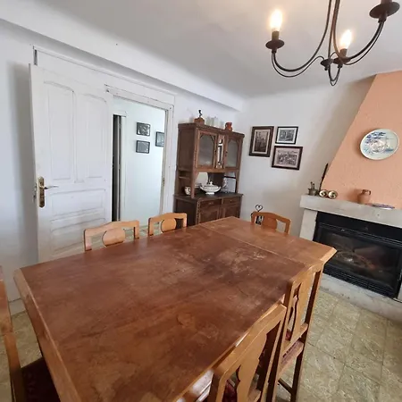 Casa Rustica Con Encanto Y Gran Patio
